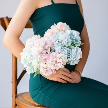 5-kolík skúmie hodvábneho kvetu simulácia kytice domáce dekorácie, svadobné archway sprievodca dekorácie patria dekor