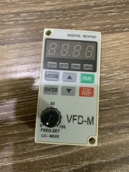 Invertor ovládacom paneli VFD-M LC-M02E LC-MO2E LC-M2E univerzálny